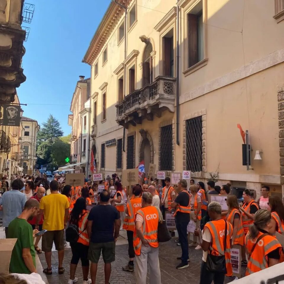 Sindacato di Base ADL Cobas - 83 persone su 109 a rischio licenziamento al magazzino logistico "VALENTINO" a Valdagno (notizia in continuo aggiornamento)