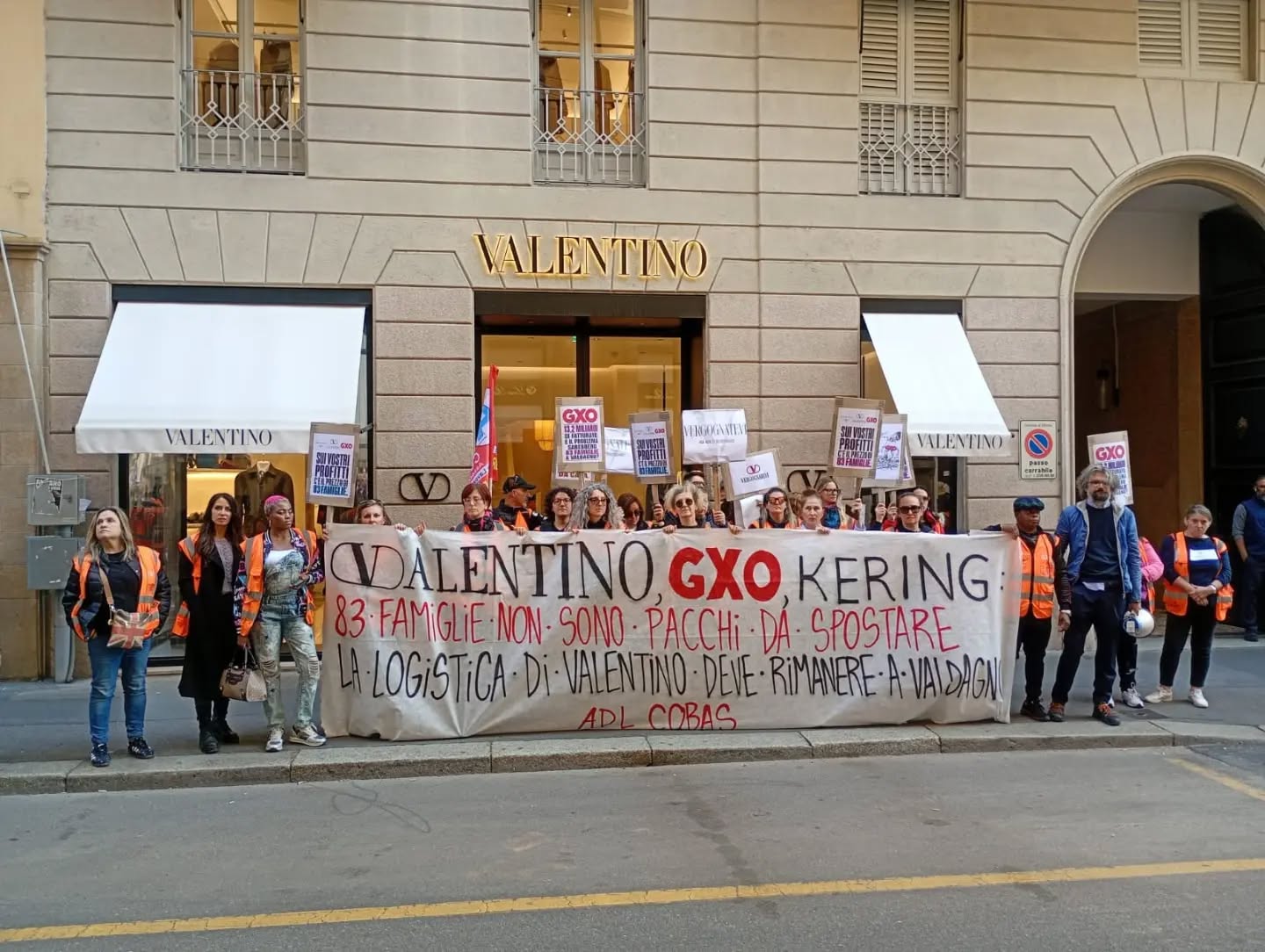 Sindacato di Base ADL Cobas - 83 persone su 109 a rischio licenziamento al magazzino logistico "VALENTINO" a Valdagno (notizia in continuo aggiornamento)