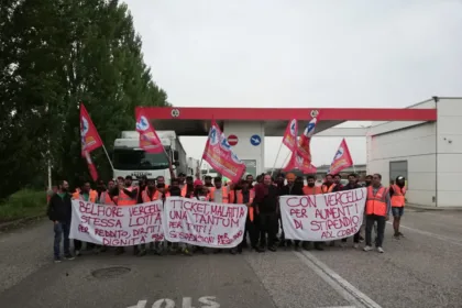 Sindacato di Base ADL Cobas - Inizia con lo sciopero la lotta nei magazzini Maxi Di di Vercelli e Belfiore