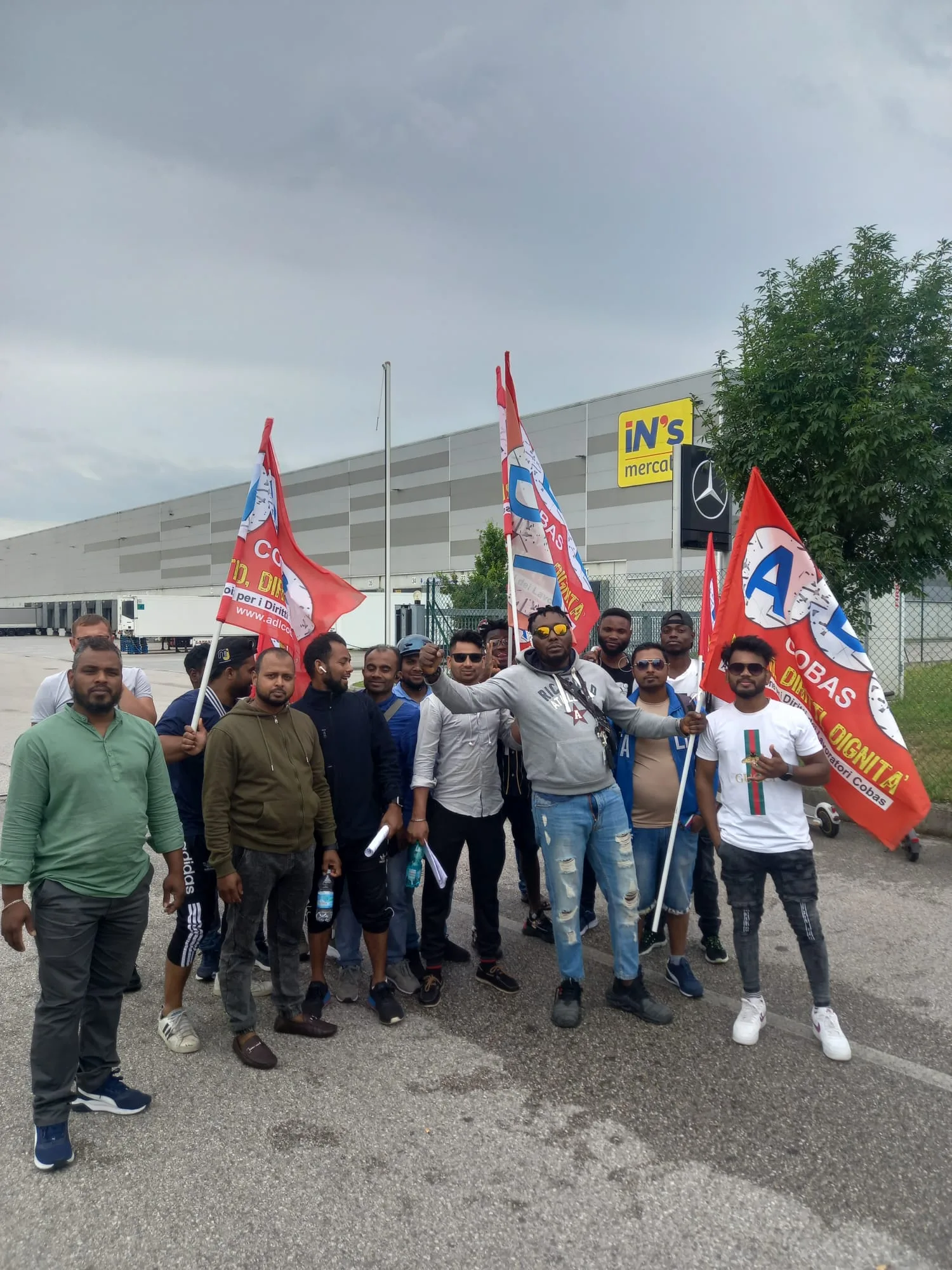 Sindacato di Base ADL Cobas - Salario, democrazia sindacale, diritti e dignita' per i lavoratori del magazzino In's: giovedi' 6 e venerdì 7 luglio due giornate di sciopero