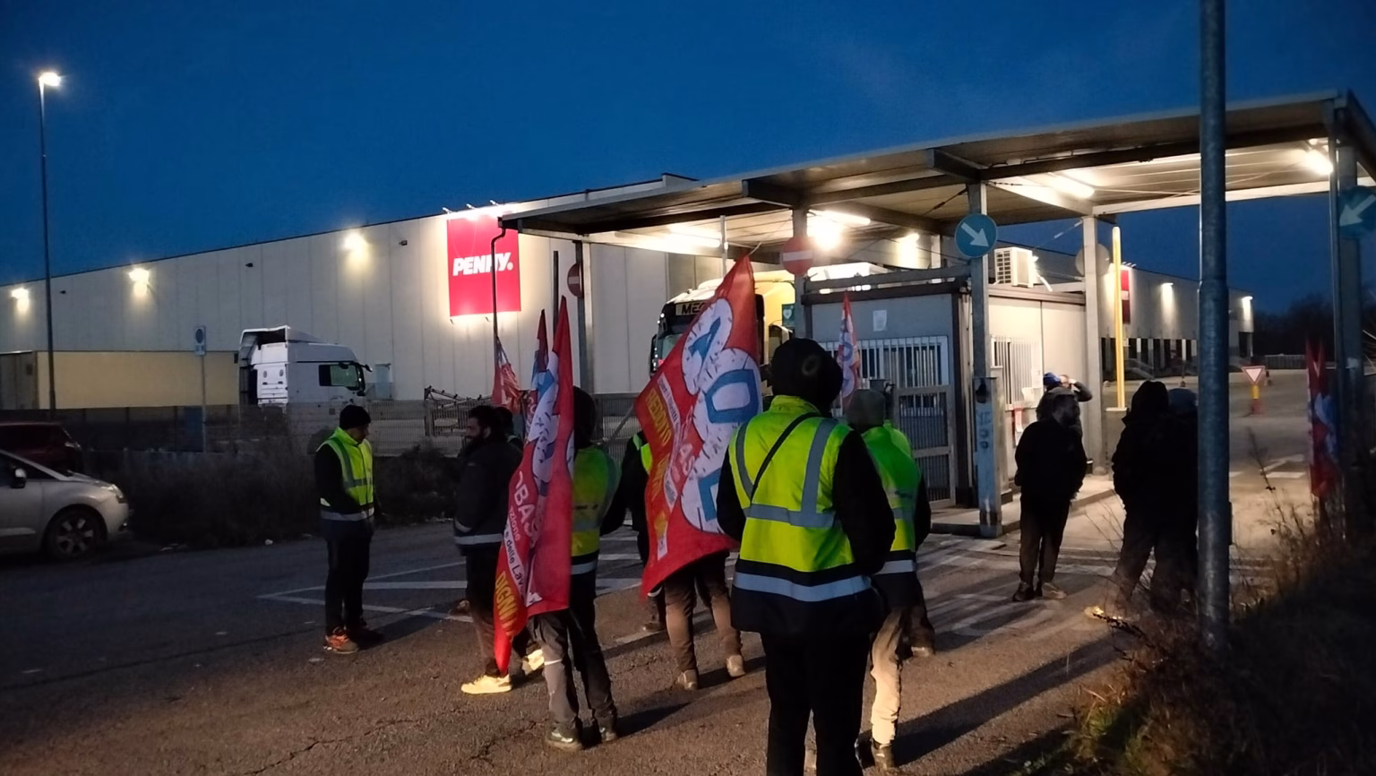 Sindacato di Base ADL Cobas - Sciopero a Penny Market: Quattordio si ferma per chiedere chiarezza