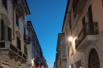 Sindacato di Base ADL Cobas - 5000 ad Alessandria al fianco della Global Sumud Flotilla. Scontri in stazione.