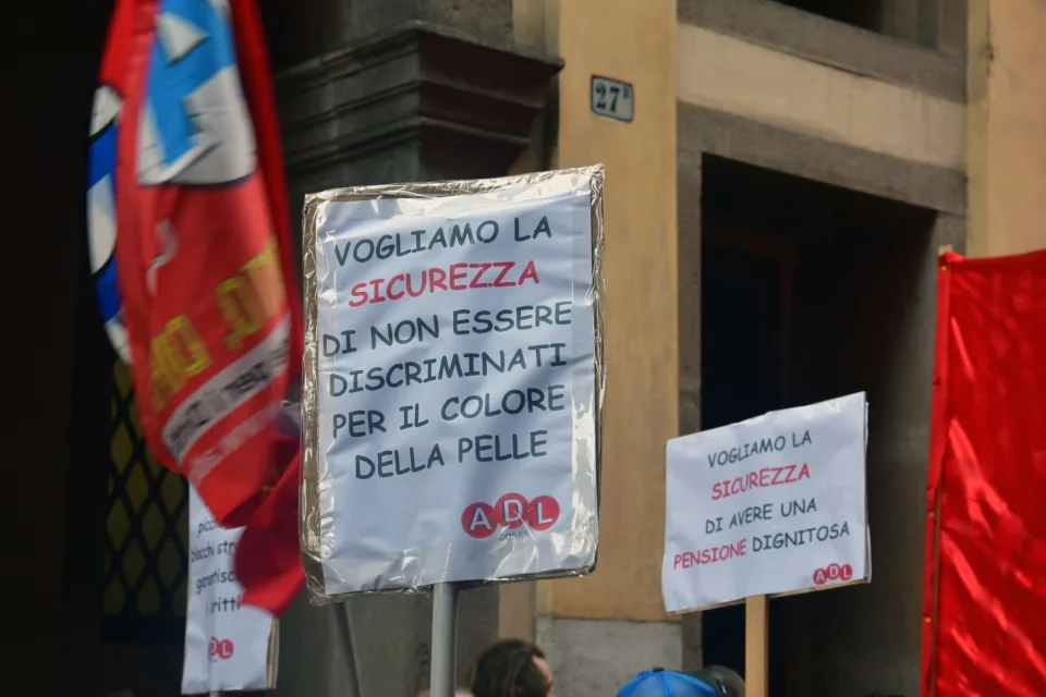 Sindacato di Base ADL Cobas - Padova - Più di 5000 contro il DDL Sicurezza e per costruire un opposizione sociale al Governo